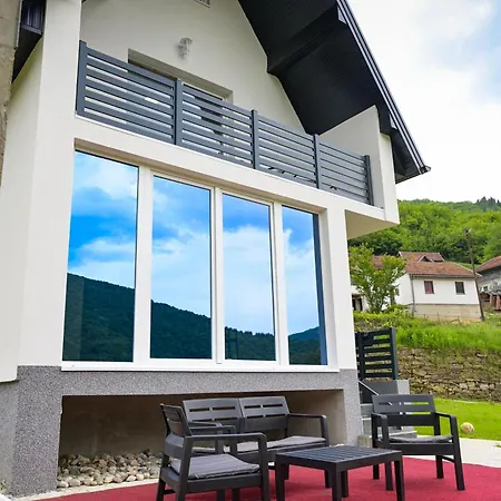 Cato S Vakantiehuis Bravnice